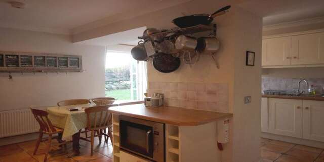 Дома для отпуска Hill House Clifden Клифден-33